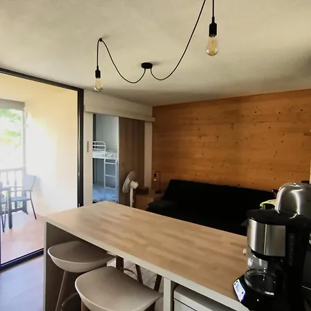 Appartamento With Balcony 800 Meters From The Sea